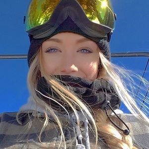 Meet your Posher, Samantha